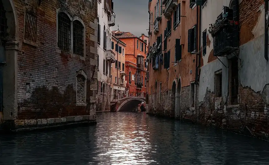 Stiuk wenecki polysk